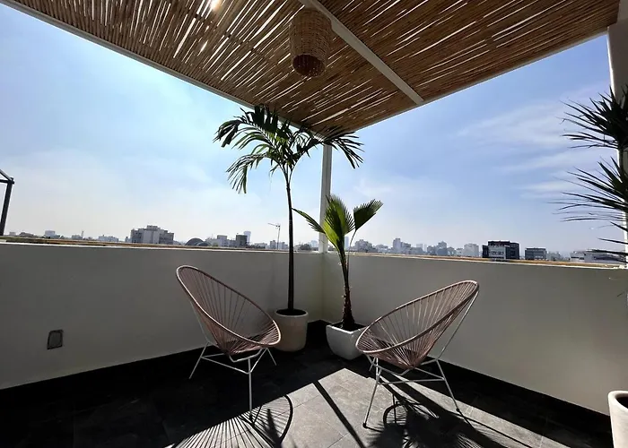 2bed 2bath Penthouse With Private Rooftop And Balcony *