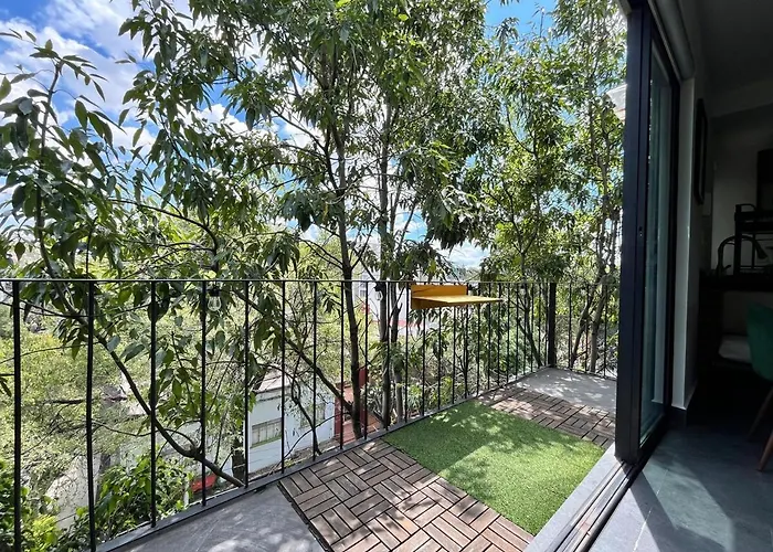 2bed 2bath Penthouse With Private Rooftop And Balcony